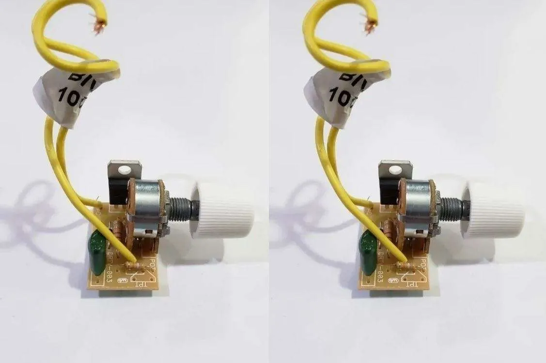 Kit com 2 Dimmer Rotativo em Bloco 110v/220v Com Off 1000w Branco 2 Kit com 2 Dimmer Rotativo em Bloco 110v/220v Com Off 1000w Branco - Imagem 2