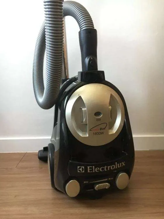 Mangueira e Filtro HEPA Compatível Aspirador de Pó Electrolux Easybox 1600w EASYB - Imagem 6